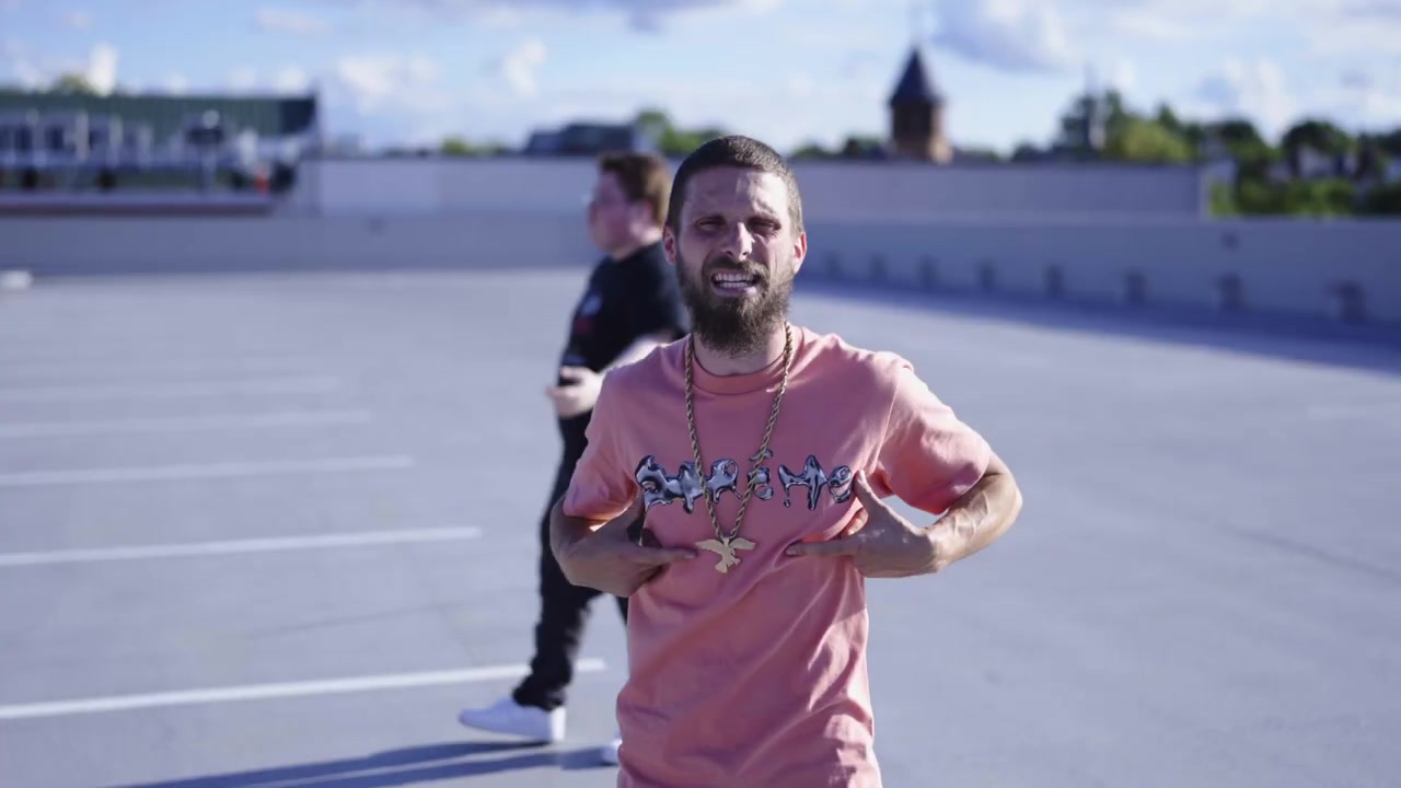 SteveStaysSpoolin on a rooftop
